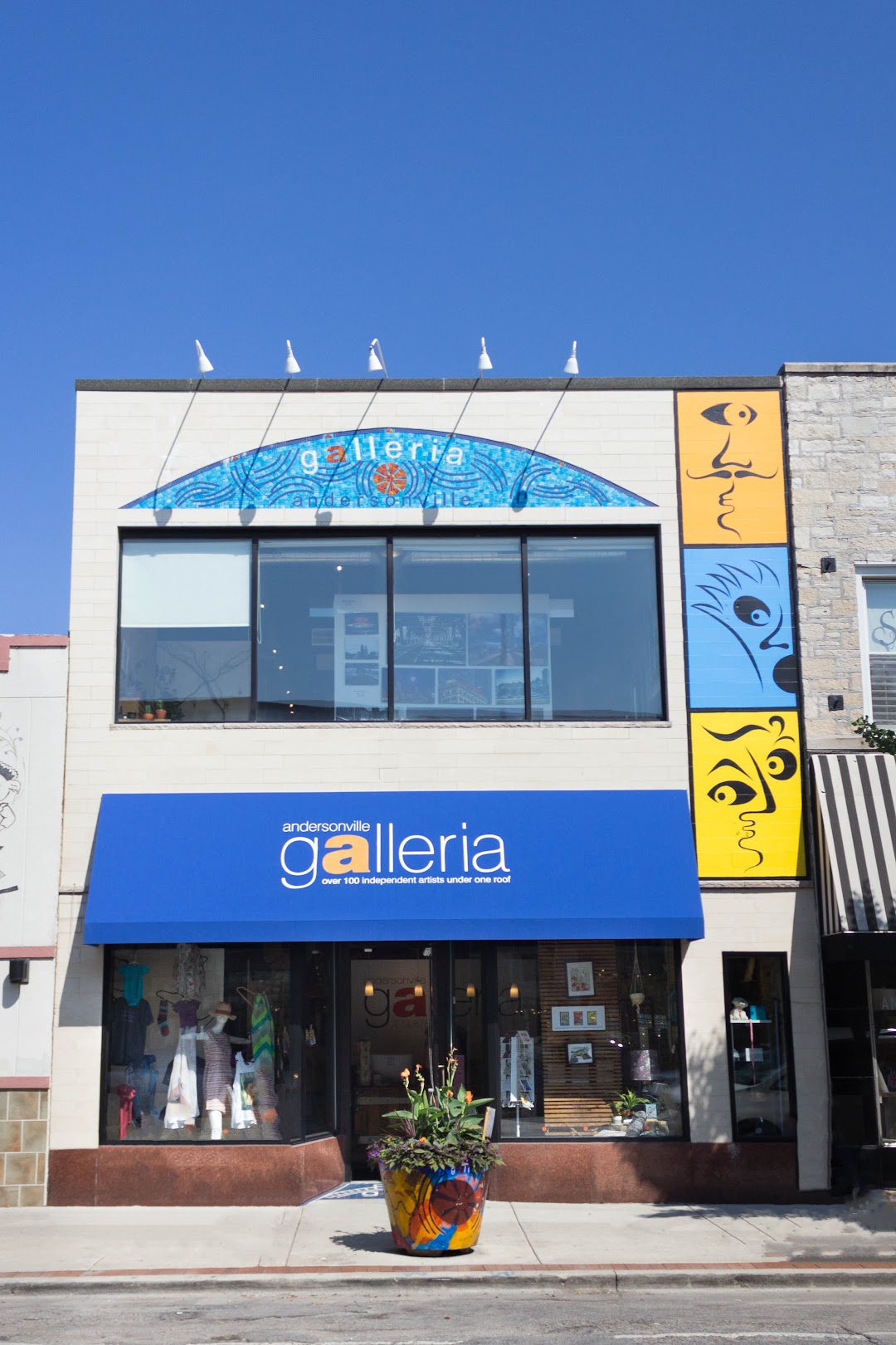 Andersonville Galleria