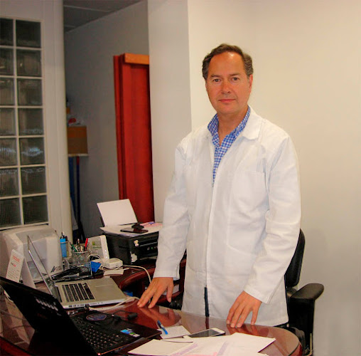 DR. JUAN CARLOS CARRILLO ORTODONCIA - Dentista