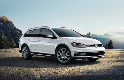 Volkswagen Dealer «Gurnee Volkswagen», reviews and photos, 6301 W Grand Ave, Gurnee, IL 60031, USA