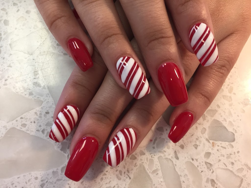 Diamond Nails & Spa 34677