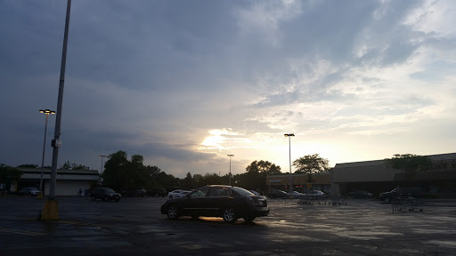 Grocery Store «Village Market Place», reviews and photos, 891 E Geneva Rd, Carol Stream, IL 60188, USA