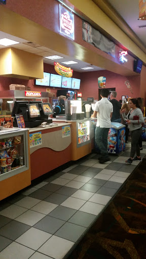 Movie Theater «Regal Cinemas Oakmont 8», reviews and photos, 4801 Cortez Rd W, Bradenton, FL 34210, USA