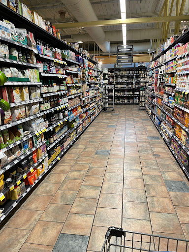 Grocery Store «Whole Foods Market», reviews and photos, 821 W Lancaster Ave, Wayne, PA 19087, USA