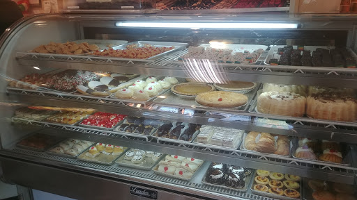 Pastry Shop «Lyndhurst Pastry Shop», reviews and photos, 256 Ridge Rd, Lyndhurst, NJ 07071, USA
