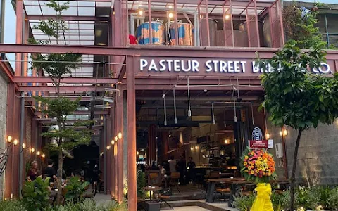Pasteur Street Craft Beer - Xưởng Bia Taproom & Restaurant image