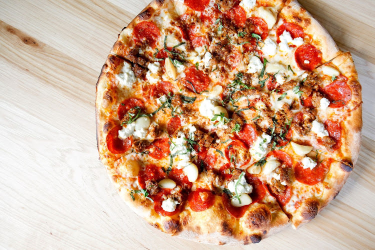 #1 best pizza place in Arvada - Homegrown Tap & Dough - Arvada
