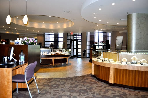 Jewelry Store «Yelton Fine Jewelers», reviews and photos, 9263 Schulze Dr, West Chester Township, OH 45069, USA