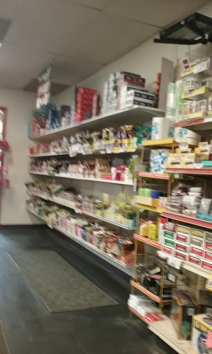 Smoke Town, 594 Burke Bypass # C, Olyphant, PA 18447, USA, 