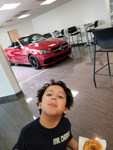 Mercedes Benz Dealer «Mercedes-Benz of Salt Lake City», reviews and photos, 575 State St, Salt Lake City, UT 84111, USA