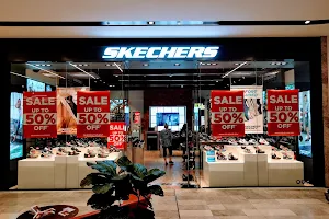 Skechers image