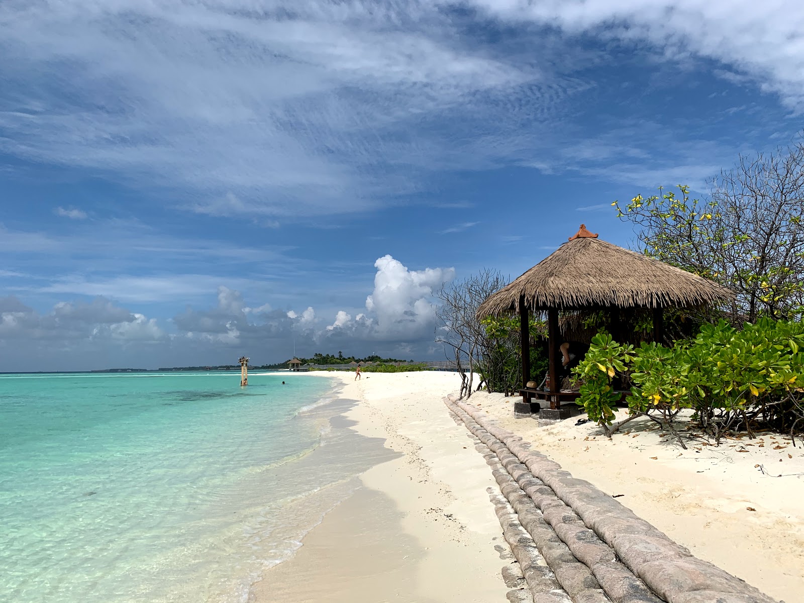 Photo of Dhigurah Beach with white sand surface
