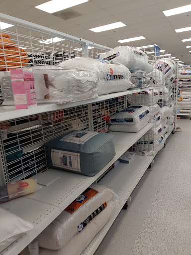 Clothing Store «Ross Dress for Less», reviews and photos, 926 Airport Center Rd, Allentown, PA 18109, USA