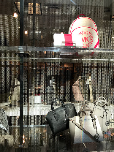 Fashion Accessories Store «Michael Kors», reviews and photos, 5220 Fashion Outlets Way #2120, Rosemont, IL 60018, USA