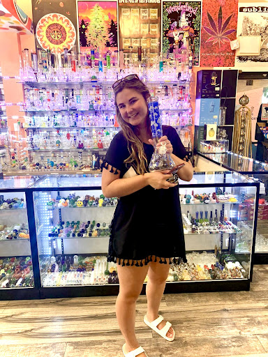 Tobacco Shop «Lotus Smoke Shop», reviews and photos, 4396 Tamiami Trail N, Naples, FL 34103, USA