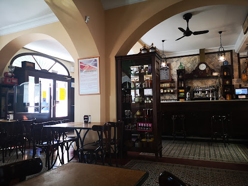 taberna los Caracoles en Alcalá de Guadaíra