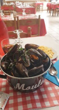 Moules-frites du Restaurant Auberge du Pont de Gévrieux à Châtillon-la-Palud - n°6