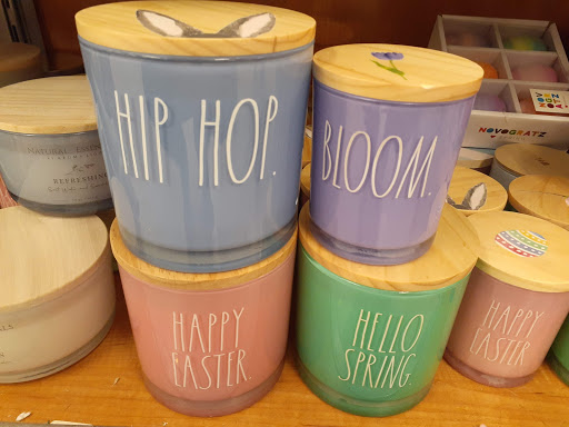 Shopping Mall «Tuskatella Shopping Center», reviews and photos, 1344 N Tustin St, Orange, CA 92867, USA