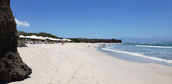 Photo de Lancha beach avec rivage droit, long