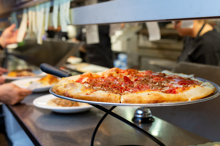 #4 best pizza place in Castle Rock - Z'Abbracci - Pizza, Pasta & Tap House