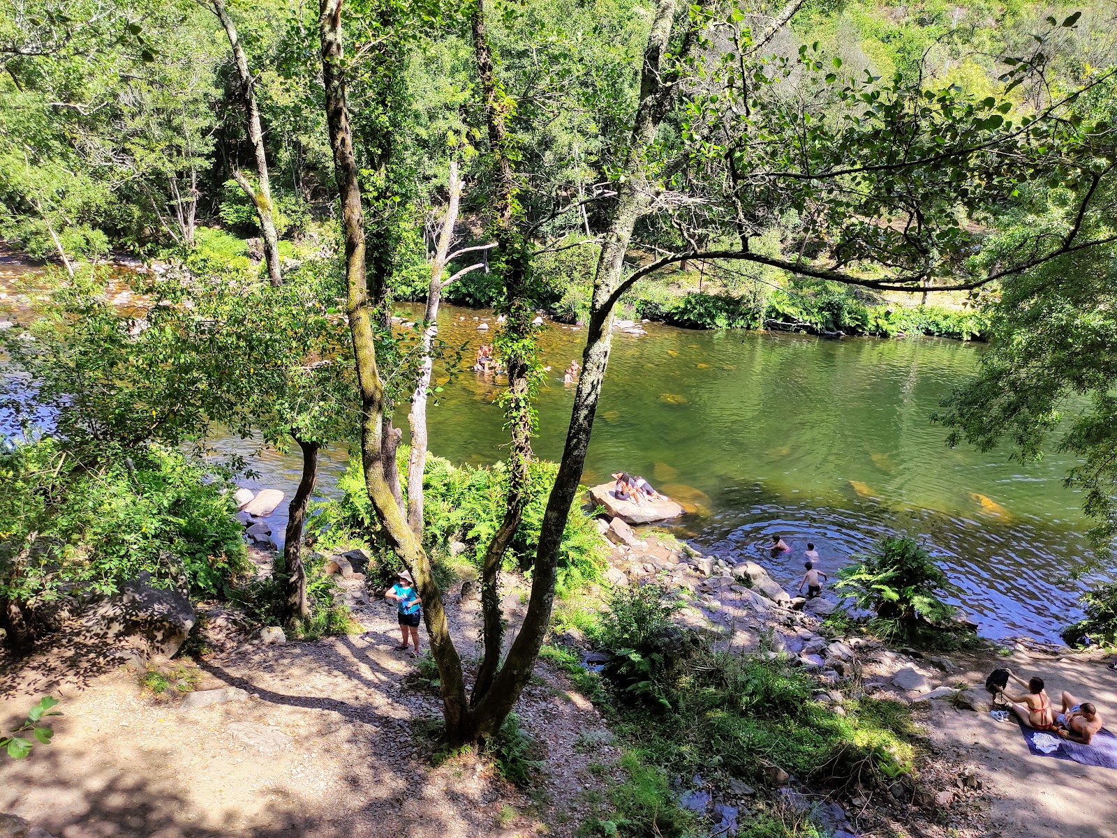 Praia Fluvial do Vau'in fotoğrafı doğal alan içinde bulunmaktadır