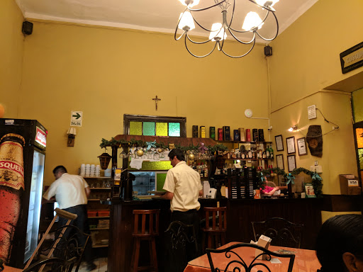 Chilean bars in Piura