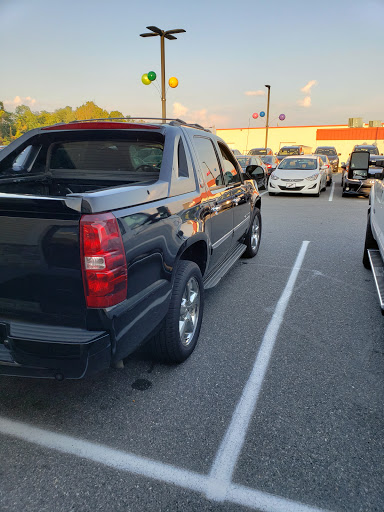 Used Car Dealer «Hi Lo Auto Sales & Service - 40», reviews and photos, 1427 W Patrick St, Frederick, MD 21702, USA