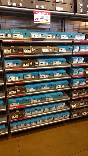 Sportswear Store «Columbia Sportswear Outlet Store at Outlets at Anthem», reviews and photos, 4250 W Anthem Way, Phoenix, AZ 85086, USA