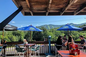 The Lookout Tavern image