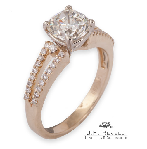 Jewelry Store «Revell Jewelers», reviews and photos, 904 Middle Rd, Bettendorf, IA 52722, USA