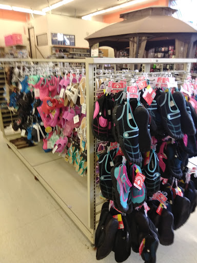 Discount Store «Big Lots», reviews and photos, 3730 Tyler St, Riverside, CA 92503, USA
