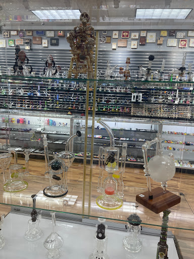 Tobacco Shop «Orlando Smoke Shop Sea World», reviews and photos, 11062 International Dr #108, Orlando, FL 32821, USA