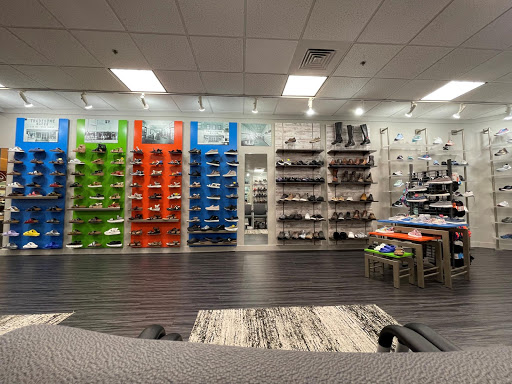 Shoe Store «Tradehome Shoes», reviews and photos, 3902 13th Ave SW, Fargo, ND 58103, USA