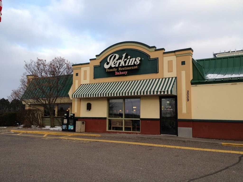 Perkins Restaurant & Bakery 55109