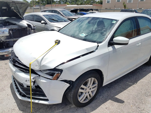 Auto Body Shop «Collision Center of Pasco», reviews and photos, 6415 US-19, New Port Richey, FL 34652, USA