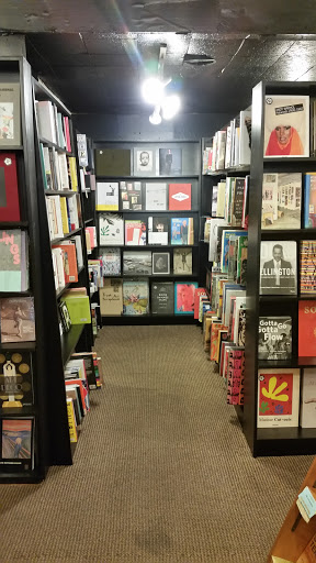 Book Store «Unabridged Bookstore», reviews and photos, 3251 N Broadway St, Chicago, IL 60657, USA