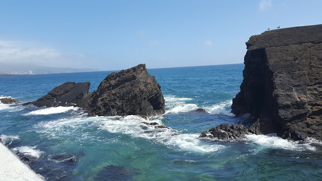 Comentários e avaliações sobre o Azores Azorean Tours - Tours by Van & Car, Hiking Tours and Taxi Airport Transfers
