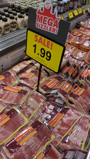 Grocery Store «Schnucks», reviews and photos, 6600 Clayton Rd, Richmond Heights, MO 63117, USA