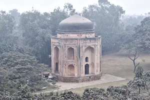 Maqbara -e- Paik, Delhi image