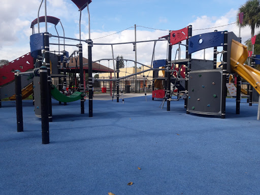 Park «Uleta Park», reviews and photos, 386 NE 169th St, North Miami Beach, FL 33162, USA