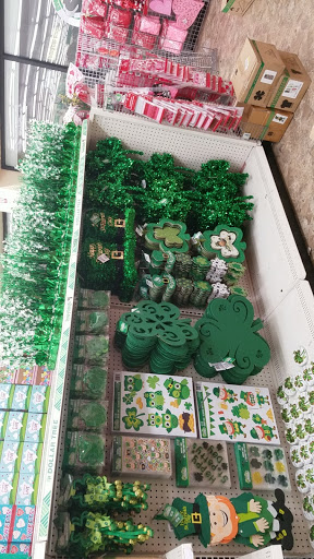 Dollar Store «Dollar Tree», reviews and photos, 5825 Bellflower Blvd, Lakewood, CA 90713, USA