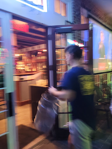 Bar & Grill «Reel Cafe», reviews and photos, 100 S Front St, Wilmington, NC 28401, USA