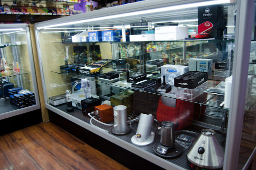 Tobacco Shop «Mr. Smoke», reviews and photos, 2020 West St ste D, Annapolis, MD 21401, USA