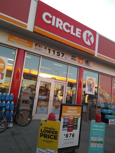 Gas Station «Circle K», reviews and photos, 8700 Harlem Ave, Bridgeview, IL 60455, USA