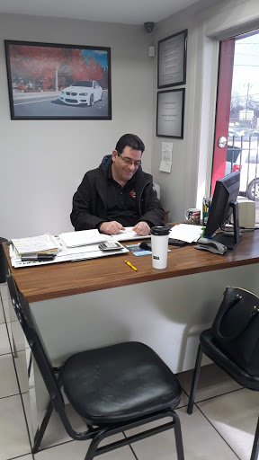 Used Car Dealer «La Reina Autos», reviews and photos, 2627 N Tryon St, Charlotte, NC 28206, USA