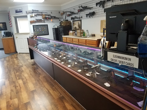 Gun Shop «Queen City Arms», reviews and photos, 320 Sycamore St, New Richmond, OH 45157, USA