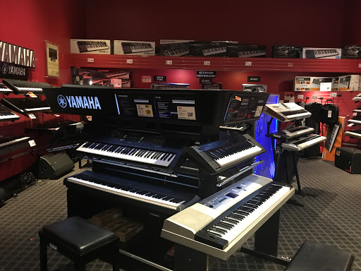 Guitar Center image