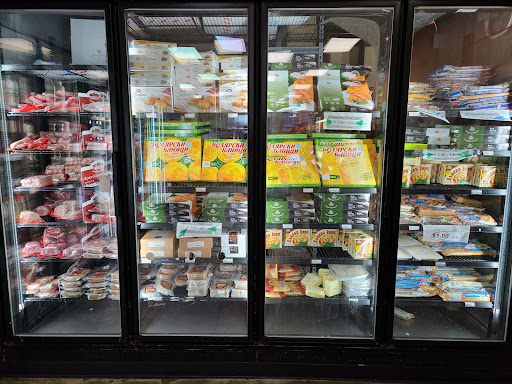 Grocery Store «Malincho Euro Market & Prestige Liquor», reviews and photos, 1475 Lee St, Des Plaines, IL 60018, USA