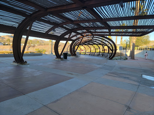 Shopping Mall «Shops At Dos Lagos», reviews and photos, 2780 Cabot Dr #140, Corona, CA 92883, USA