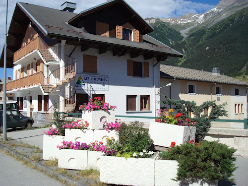 Centre de colonie de vacances UNCMT -Les Edelweiss Val-Cenis