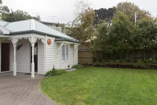 Devonia Cottage Devonport NZ Luxury Accommodation